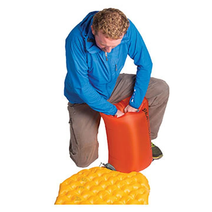 Sea To Summit UltraLight Inflatable Sleeping Mat 4 Sea To Summit UltraLight Inflatable Sleeping Mat - Image 2