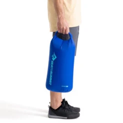 Sea To Summit Lightweight Dry Bag -Camp Chairs Shop SeatoSummit SEAA400 1holding